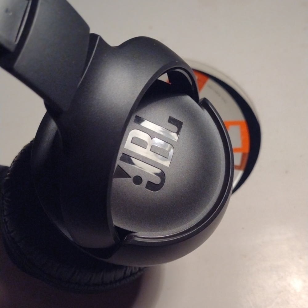 JBL  Tune Wireless Black Over-Ear Headphones NWOT